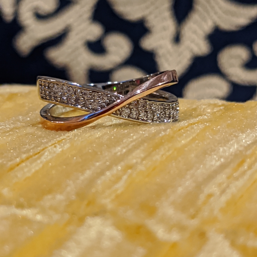 Two tone 925 rose gold white sapphire ring